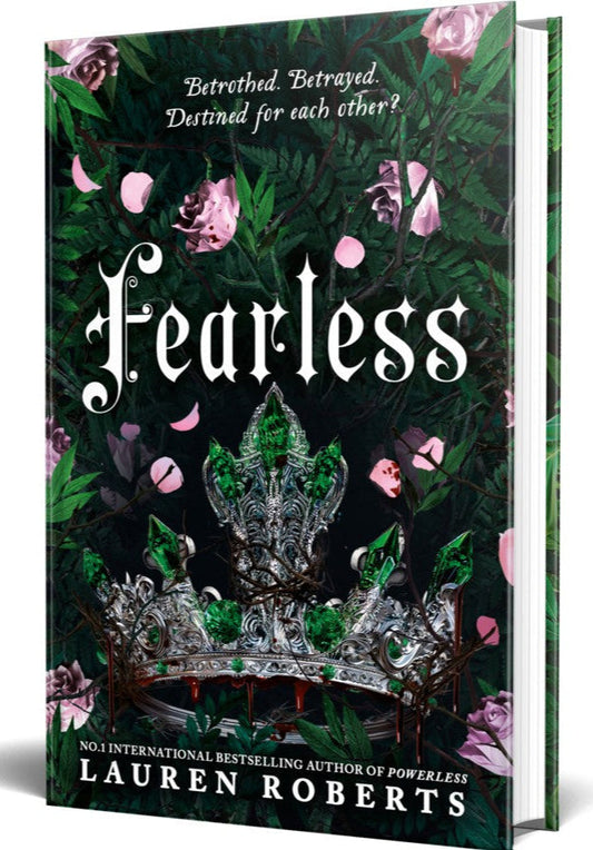 Fearless: Deluxe Collector's Edition Hardback By Lauren Roberts